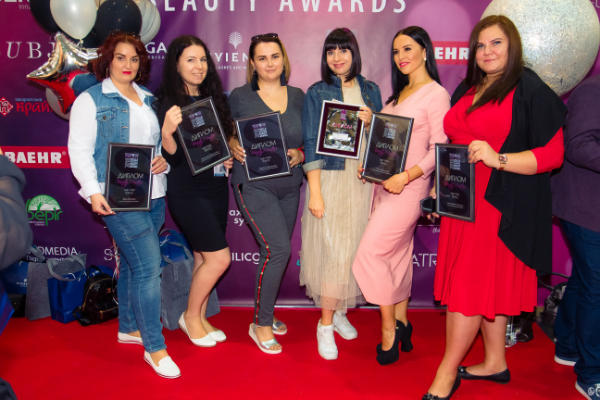 Уже второй раз в Киеве на торжественной церемонии вручили ежегодную премию в области красоты и здоровья Stella International Beauty Awards
